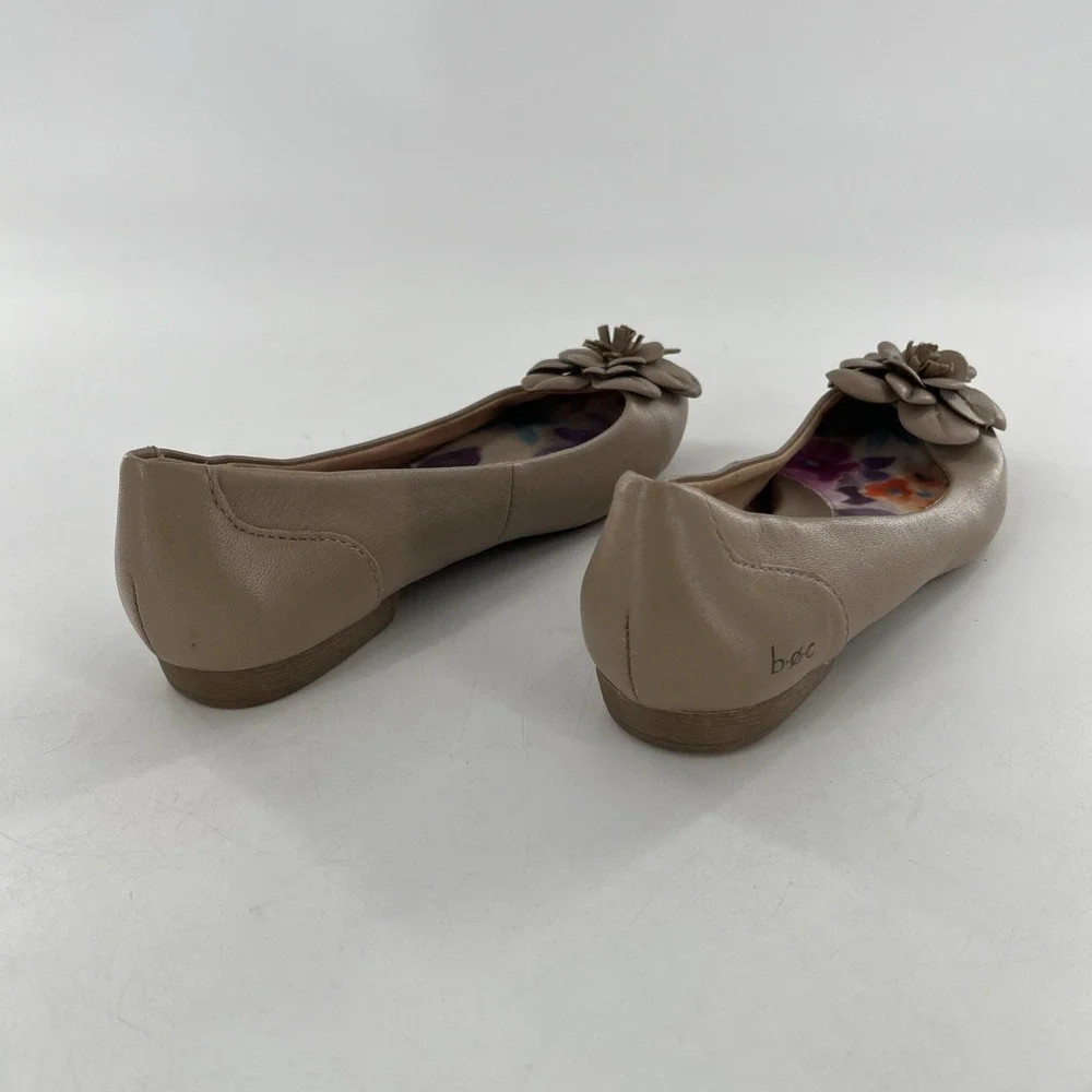 Born Concepts BOC Ballet Flats Womens 7 M Leather Nude‎ Beige Tan 3D Flower
